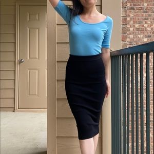 Final: Blue Victoria’s Secret cotton tee XS